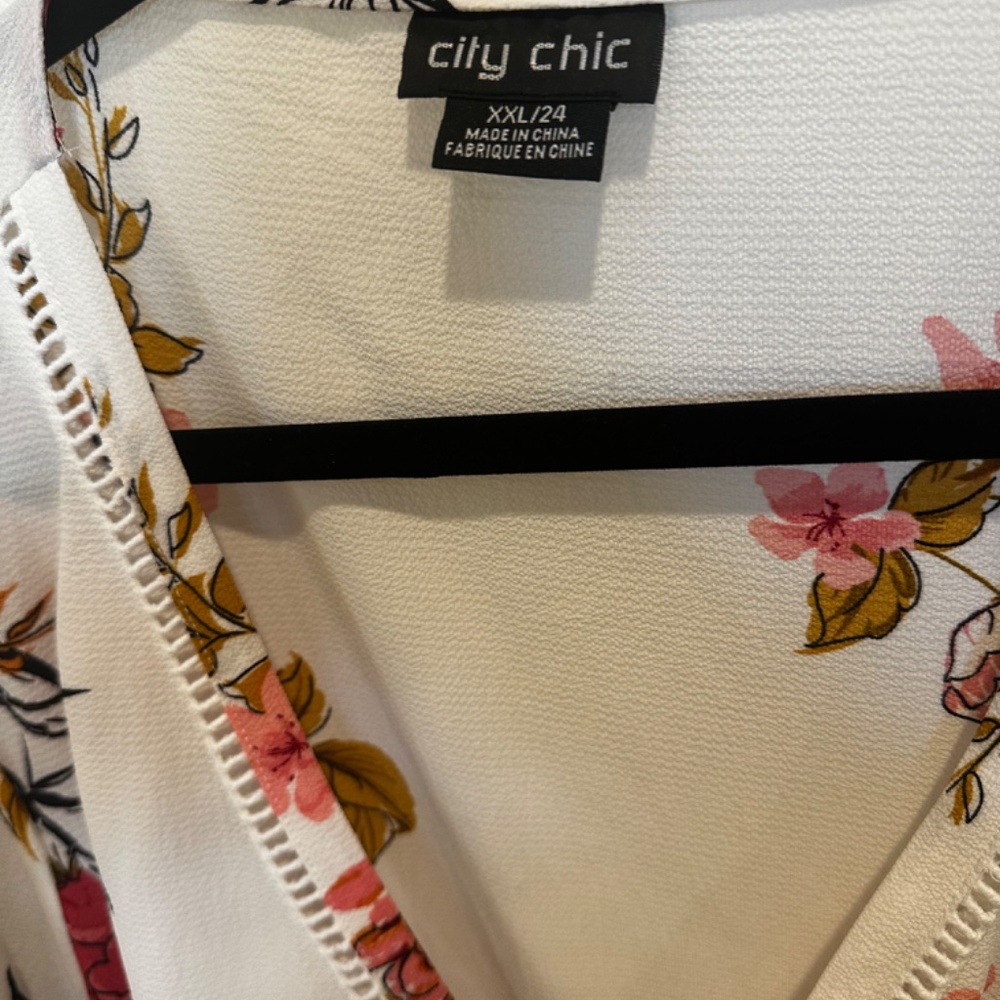 Floral top - Picture 2 of 7
